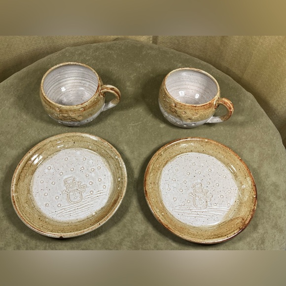 Pebbles Snowman cups and plates - Picture 2 of 8